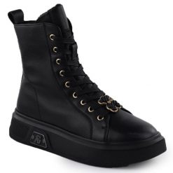 Skórzane botki na platformie z misiem czarne Cambell 25-19349. Czarne botki Cambell, bez wzorów, ze skóry, bez obcasa, na platformie, bez zapięcia. Za 135.99 zł.