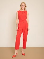 BGN Spodnie w kolorze czerwonym rozmiar: 34. Czerwone spodnie materiałowe BGN, bez wzorów, z materiału. Za 121.99 zł.