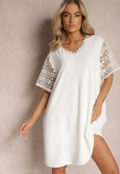 Biała Pudełkowa Sukienka Mini z Koronkowymi Wykończeniami Oirelyn. Białe sukienki Renee, xl, bez wzorów, z koronki, bez kołnierzyka, bez ramiączek, mini. W wyprzedaży za 67.99 zł.