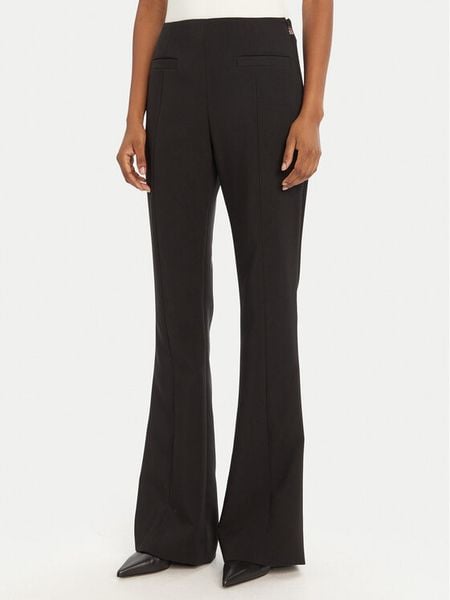 HUGO Spodnie materiałowe Halaran 50542674 Czarny Regular Fit. Czarne spodnie materiałowe Hugo, bez wzorów, z materiału. Za 599.99 zł.