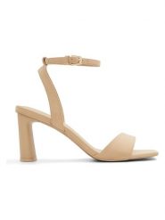 CALL IT SPRING Sandały w kolorze beżowym na obcasie rozmiar: 37. Brązowe sandały Call it Spring, bez wzorów, z otwartym noskiem, bez obcasa, na koturnie, bez zapięcia. Za 104.99 zł.