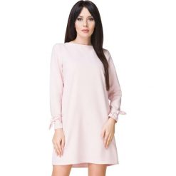 Jasnobeżowa Sukienka Wizytowa z Wiązaniami. Brązowe sukienki SALE, s, bez wzorów, z elastanu, wizytowe, bez kołnierzyka, bez ramiączek. Za 159.00 zł.