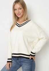 Jasnobeżowy Sweter z Domieszką Kaszmiru w Stylu Preppy Liendria. Brązowe swetry Born2be, z aplikacjami, z dzianiny, biznesowe, bez ramiączek. Za 119.99 zł.