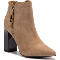 Botki CAPRICE - 9-25304-21 Sand Suede 318. Brązowe botki Caprice, z materiału. Za 349.90 zł.