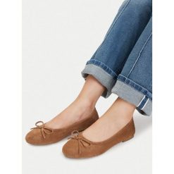 Baleriny JENNY. Brązowe baleriny Jenny, bez wzorów, bez obcasa, bez zapięcia. Za 89.99 zł.