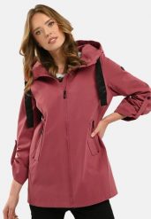 Prosty, krótki płaszcz J-TWIGGY. Czerwone płaszcze Volcano, plus size, bez wzorów, z materiału, klasyczne, bez kaptura. Za 309.99 zł.
