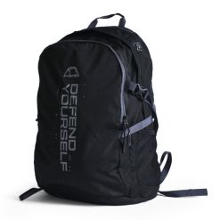 Plecak treningowy MANTO Cross Reflective. Czarne plecaki MANTO, bez wzorów, bez dodatków. Za 249.99 zł.