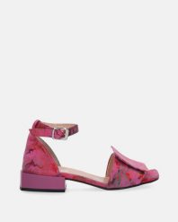 ZAMSZOWE SANDAŁY Z OZDOBĄ 0030876S 382 FUX. Sandały Venezia, z aplikacjami, ze skóry, bez obcasa, bez zapięcia. Za 449.00 zł.
