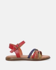 SKÓRZANE SANDAŁY DAMSKIE 74-105 RED MULTI. Czerwone sandały Venezia, bez wzorów, ze skóry, bez obcasa, bez zapięcia. Za 219.00 zł.