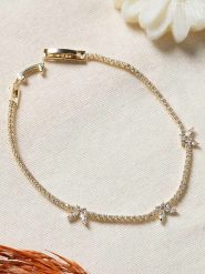 Lodie Silver Pozłacana bransoletka z cyrkoniami rozmiar: onesize. Szare bransoletki Lodie Silver, z cyrkonią, metalowe. Za 69.99 zł.