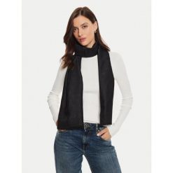 Szalik Guess. Czarne szaliki i kominy Guess, z aplikacjami. Za 329.99 zł.