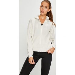 Nike Sportswear - Bluza. Czerwone bluzy Nike Sportswear, l, bez wzorów, z bawełny, bez ramiączek, z kapturem. W wyprzedaży za 249.90 zł.