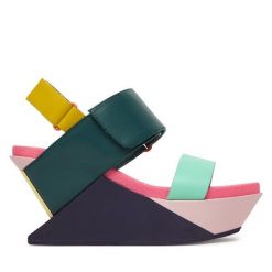 Sandały United Nude. Sandały United Nude, bez wzorów, bez obcasa, na koturnie, bez zapięcia. Za 1,229.00 zł.