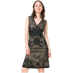 Desigual Elga Kamizelka Ubiera 72V2Gt5 2000 (Rozmiar L). Sukienki marki Desigual. W wyprzedaży za 249.00 zł.