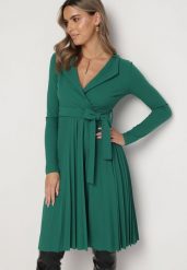 Zielona Midi Sukienka z Plisowanym Dołem i Kopertowym Dekoltem z Materiałowym Paskiem Obebba. Zielone sukienki Born2be, l, bez wzorów, z materiału, eleganckie, bez kołnierzyka, bez ramiączek, midi, kopertowe. W wyprzedaży za 127.49 zł.