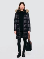 Płaszcz damski puchowy z naturalnym wypełnieniem czarny Melissa 906. Czarne płaszcze BIG STAR, l, bez wzorów, z polaru, retro, bez kaptura. Za 599.99 zł.
