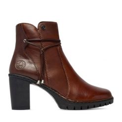Botki Rieker. Brązowe botki Rieker, bez wzorów, bez obcasa, na słupku, bez zapięcia. Za 429.99 zł.