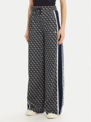 Guess Spodnie dresowe V5RB03 KCO90 Czarny Palazzo Fit. Czarne spodnie dresowe Guess, z aplikacjami, z dresówki. Za 449.99 zł.