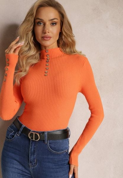 Pomarańczowy Dopasowany Prążkowany Golf z Ozdobnymi Guzikami Agorcja. Brązowe swetry Renee, bez wzorów, z dzianiny, eleganckie, bez ramiączek. Za 29.99 zł.