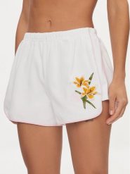 Guess Szorty materiałowe Zoey V4GD05 KC5R0 Biały Loose Fit. Białe szorty Guess, z aplikacjami, z bawełny. Za 219.99 zł.