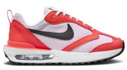 Buty do chodzenia damskie Nike Air Max Dawn 500. Czerwone buty treningowe Nike, bez wzorów, z materiału, bez zapięcia, trekkingowe, nike air max. Za 781.00 zł.