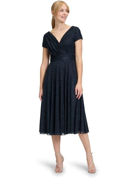 Vera Mont Sukienka w kolorze granatowym rozmiar: 46. Niebieskie sukienki Vera Mont, bez wzorów, bez kołnierzyka, bez ramiączek, midi. Za 201.08 zł.