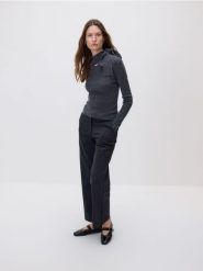 Sweter z asymetrycznym wiązaniem - ciemnoszary. Szare swetry Reserved, l, bez wzorów, z wełny, bez ramiączek. W wyprzedaży za 79.99 zł.