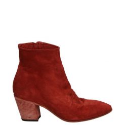 CZERWONE BOTKI NA SŁUPKU 2405 NEFER ROSSO. Czerwone botki Venezia, bez wzorów, ze skóry, bez obcasa, na słupku, bez zapięcia. Za 349.00 zł.