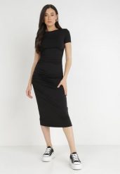 Czarna Sukienka Oreitheis. Czarne sukienki Born2be, l, z aplikacjami, eleganckie, bez kołnierzyka, bez ramiączek, midi, dopasowane. W wyprzedaży za 110.49 zł.