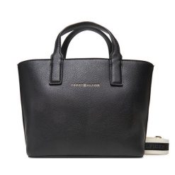 Torebka Tommy Hilfiger. Czarne torebki klasyczne Tommy Hilfiger, bez wzorów, klasyczne, bez dodatków. Za 559.99 zł.