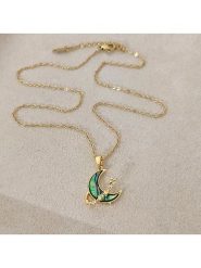 Nakkash Pozłacany naszyjnik z zawieszką - dł. 42 cm rozmiar: onesize. Żółte naszyjniki Nakkash, z materiału, z cyrkonią, pozłacane. Za 78.66 zł.