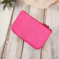 Portfel damski skórzany z kwiatowym wzorem T-45-PI etui na klucze T-51-NPI zestaw prezentowy Paolo Peruzzi ZUP-119-PI. Portfele bez wzorów, ze skóry. Za 109.99 zł.