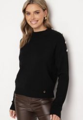Czarny Sweter Półgolf z Modalem Wiskozą i Guzikami Emmiala. Czarne swetry Born2be, m, bez wzorów, z jeansu, eleganckie, bez ramiączek. W wyprzedaży za 67.99 zł.