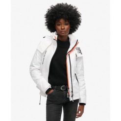 Kurtka przeciwwiatrowa Mountain SD-Windcheater. Białe kurtki Superdry, bez wzorów, bez kaptura. W wyprzedaży za 348.00 zł.