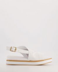 BIAŁE SANDAŁY 426682 WHITE. Białe sandały Venezia, bez wzorów, ze skóry, bez obcasa, bez zapięcia. Za 239.00 zł.