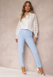 Jasnoniebieskie Spodnie z Prostymi Nogawkami i Imitacją Kieszeni Viarvi. Niebieskie chinosy Renee, s, bez wzorów, z jeansu, eleganckie. W wyprzedaży za 50.99 zł.