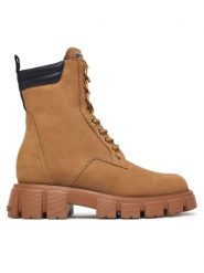 LOVE MOSCHINO Trzewiki JA24205G0PIP0200 Brązowy jasny. Brązowe botki Love Moschino, bez wzorów, z nubiku, bez obcasa, na płaskiej podeszwie, bez zapięcia. Za 1,299.00 zł.