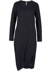 Sukienka flanelowa z kieszeniami, midi. Czerwone sukienki bonprix, bez wzorów, z bawełny, eleganckie, bez kołnierzyka, bez ramiączek, midi. Za 124.99 zł.