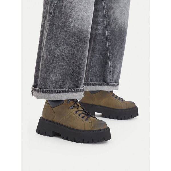Trapery G-Star Raw. Brązowe traperki G-Star Raw, bez wzorów, retro, bez obcasa, bez zapięcia. Za 399.99 zł.