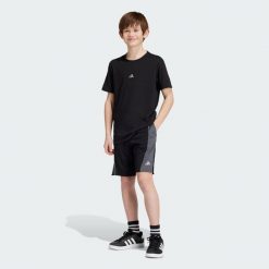 Szorty Training AEROREADY Heather Kids. Szare szorty adidas, bez wzorów, z materiału, sportowe. Za 139.00 zł.