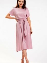Sukienka Model A576 Dirty Pink - awama. Różowe sukienki Awama, do pracy, l, bez wzorów, z wiskozy, biznesowe, bez kołnierzyka, plus size, bez ramiączek, midi, rozkloszowane. Za 307.52 zł.
