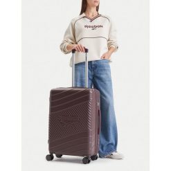 Walizka średnia Reebok. Fioletowe walizki Reebok, średnie. Za 269.99 zł.