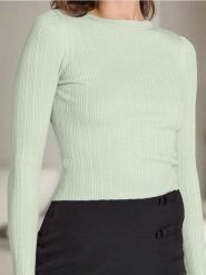 Sweter w prążek - niebieski. Niebieskie swetry Sinsay, l, bez wzorów, z materiału, bez ramiączek. Za 25.99 zł.