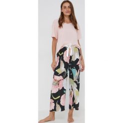 Answear Lab piżama damska kolor różowy. Czerwone piżamy Answear Lab, l, bez wzorów, z tkaniny, bez kołnierzyka, bez ramiączek, krótkie. Za 169.99 zł.