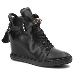 Czarne Sneakersy Carinii Wygodne Buty Damskie Na Koturnie. Czarne botki Carinii, bez wzorów, ze skóry, sportowe, bez obcasa, na koturnie, bez zapięcia. Za 339.00 zł.