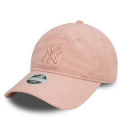 Czapka z daszkiem New Era. Czerwone czapki z daszkiem New Era, bez wzorów. Za 99.99 zł.