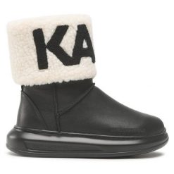 Śniegowce KARL LAGERFELD. Czarne śniegowce KARL LAGERFELD, bez wzorów, bez zapięcia. Za 959.99 zł.