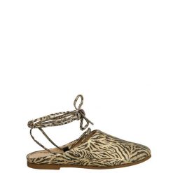 SANDAŁY Z WIĄZANIEM M90107 BRONZO. Sandały Venezia, bez wzorów, ze skóry, bez obcasa, bez zapięcia. Za 269.00 zł.