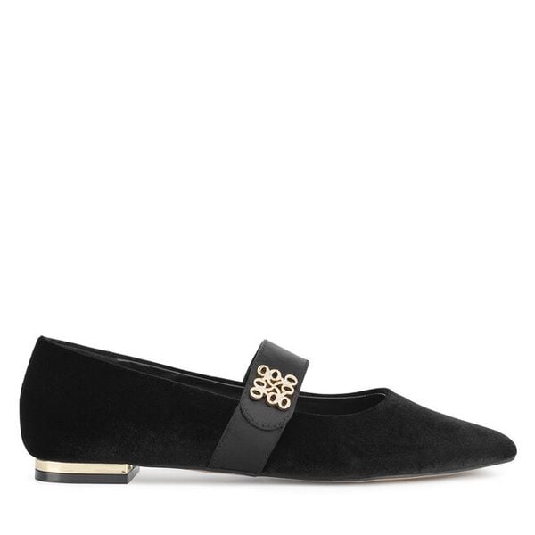 Baleriny Nine West. Czarne baleriny Nine West, bez wzorów, bez obcasa, bez zapięcia. Za 153.99 zł.