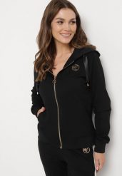 Czarna Bluza z Kapturem i Suwakiem oraz Metaliczną Ozdobą Naveja. Czarne bluzy Born2be, xs, z aplikacjami, z jeansu, sportowe, bez ramiączek, z kapturem. Za 119.99 zł.